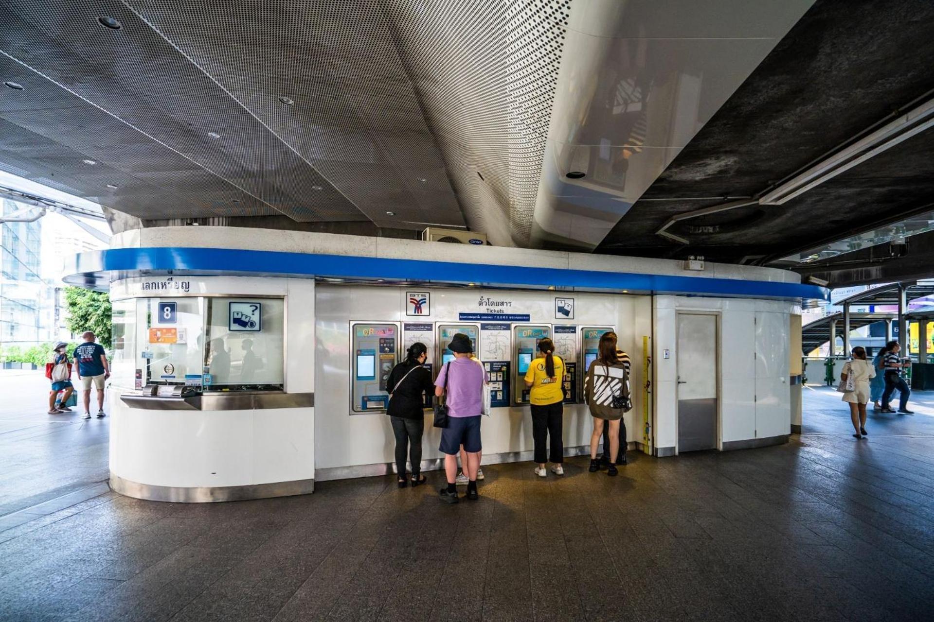 Go Inn Silom โกอินน์ สีลม - สถานีรถไฟฟ้าเซนต์หลุยส์ Bangkok Exterior photo